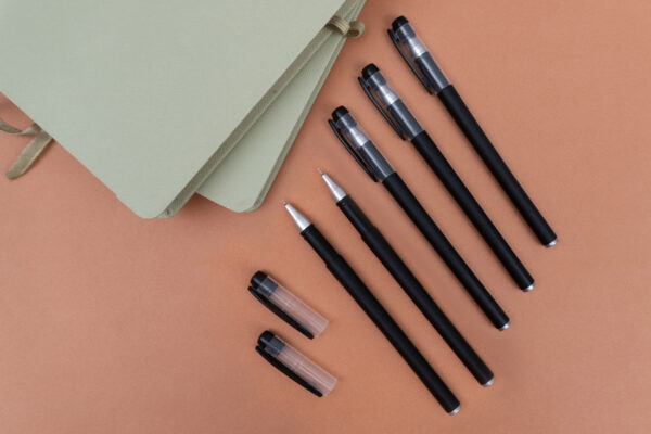 The Everyday Pen – 0.38mm Black Ink